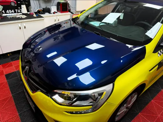 Caroserie protejată cu folie transparentă, lucrare Folii auto Petroșani